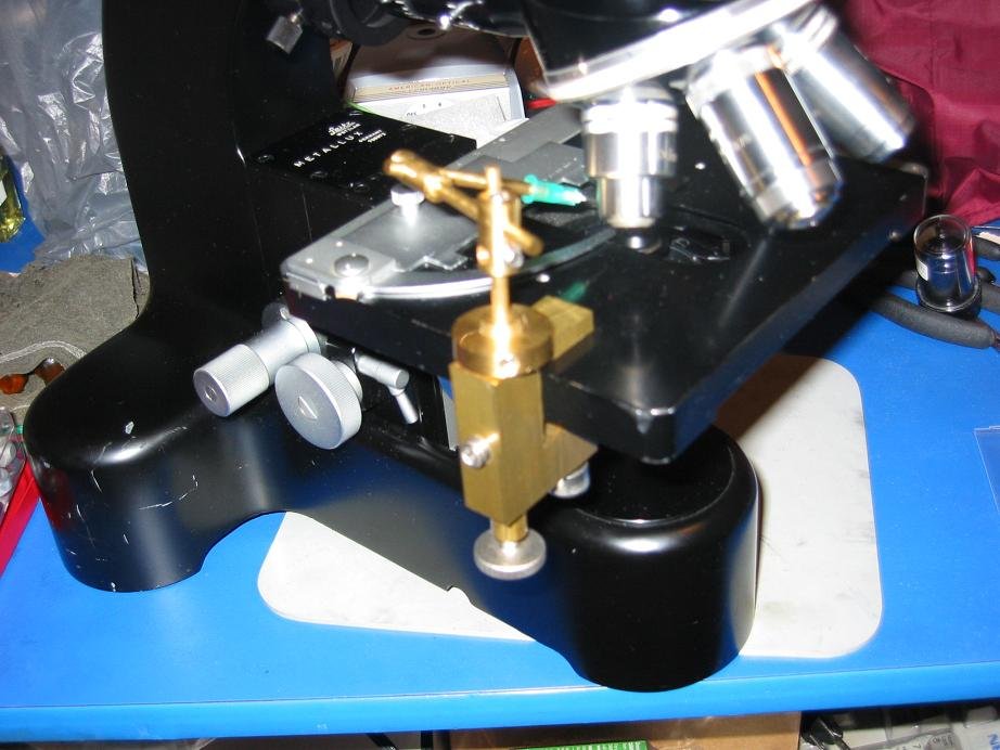 Brass Micromanipulator on Ortholux.JPG