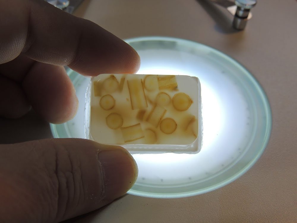 Extra tissue stored in one big wax-block