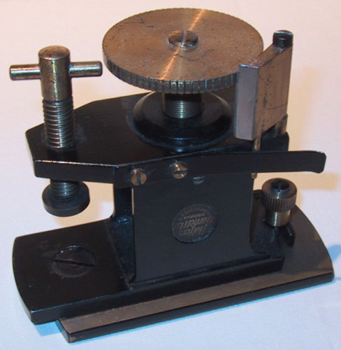 handmicrotome.jpg