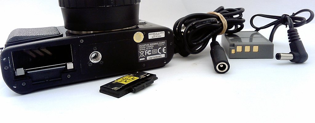 Olympus E-P2 USB power supply.jpg